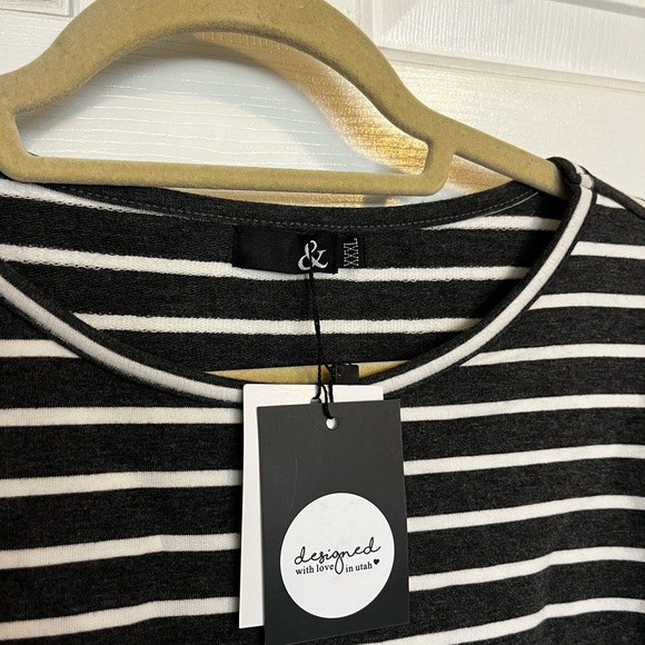 Striped Long Sleeve Dress - Picture 3 of 4